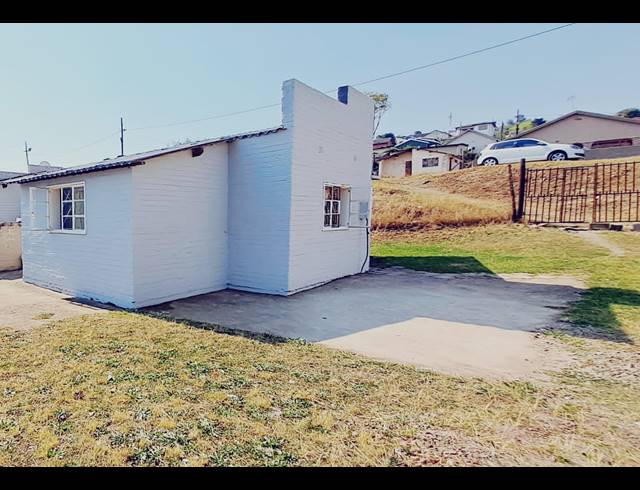 2 BEDROOM FREESTANDING FOR SALE IN EDENDALE N